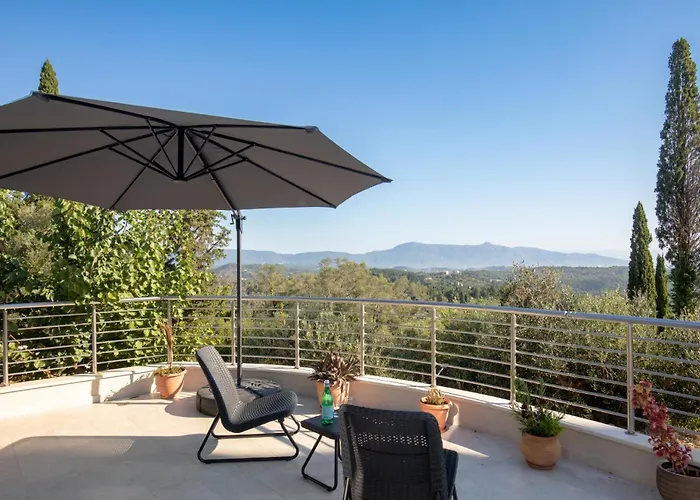 Villa Tolena *