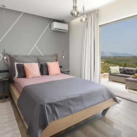 Tolena Villa Pelekas